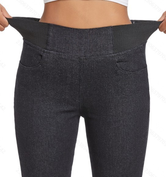 Cozy Fleece Slim-Fit Jeans - Image 5